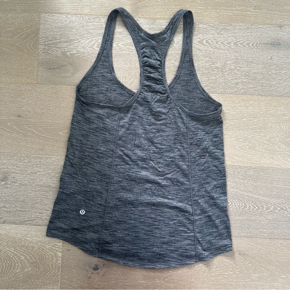Lululemon tank - Picture 2 of 3